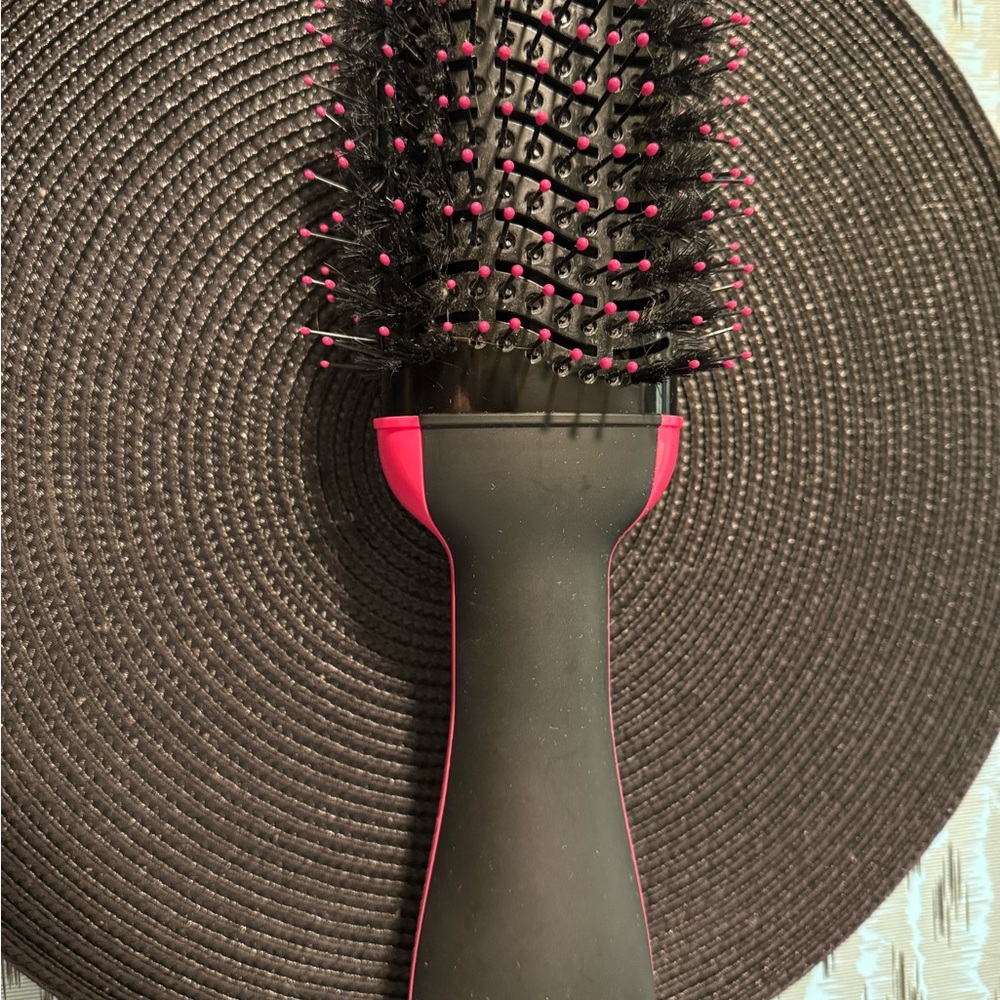 REVLON One-Step Volumizer, Blow Dryer - Picture 5 of 6